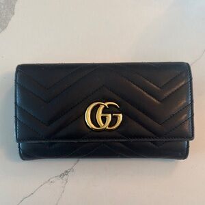 Gucci Black Wallet with Chevron Quilted Design